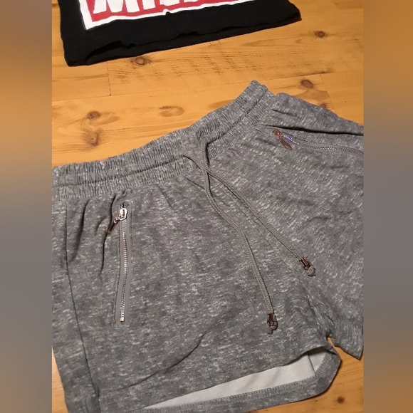 Tee and short set new - Picture 6 of 6